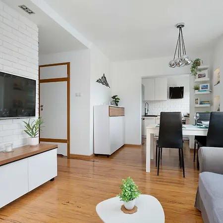 شقة Nowoczesny Przy Klifie Redlowskim W Gdyni By Renters غدينيا